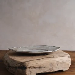 Zhitaofang's/製陶方式 Cloud-Shaped Plate in White Hot