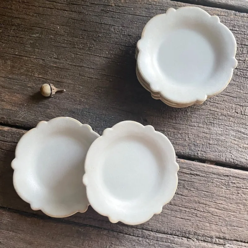 A⊆Z Floral Plate in Silver White Best