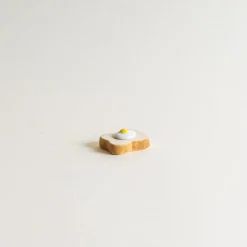 Mogutable Selects Fried Egg Toast Chopstick Rest Fashion