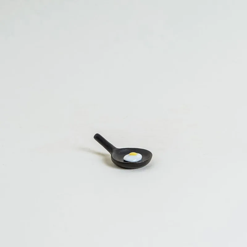 Mogutable Selects Frying Pan Egg Chopstick Rest Outlet
