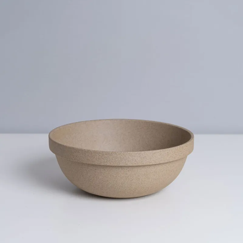 Hasami Porcelain 7.3" Deep Round Bowl in Natural Fashion