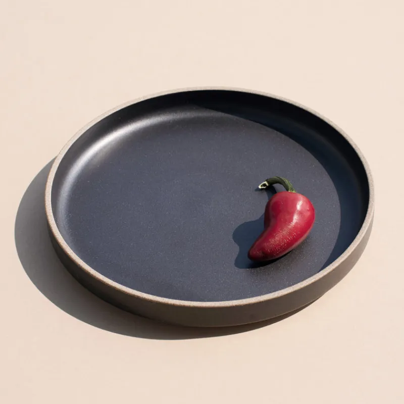 Hasami Porcelain 7.3" Dinner Plate in Black Hot