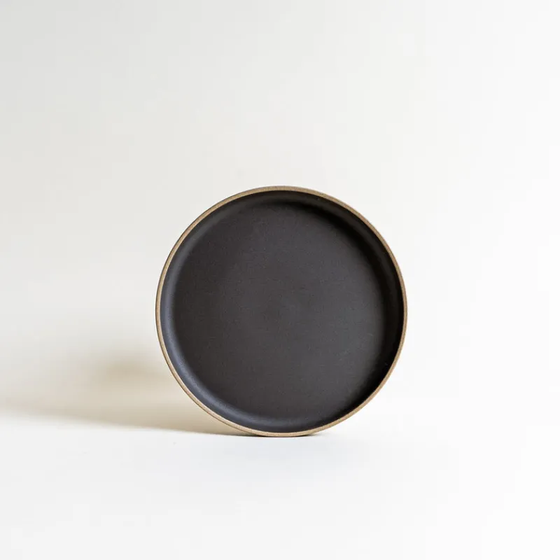 Hasami Porcelain 8.6" Plate in Black Best