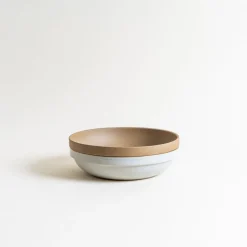 Hasami Porcelain 8.6" Round Serving Bowl in Natural Fashion