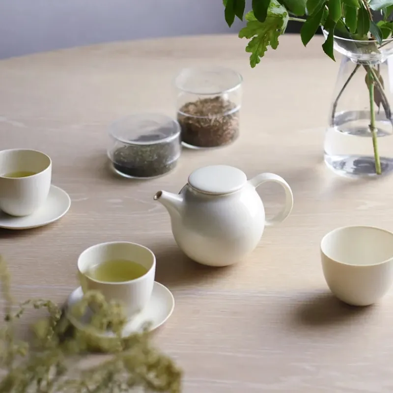 Kinto PEBBLE Tea Cup & Saucer Set in White Sale