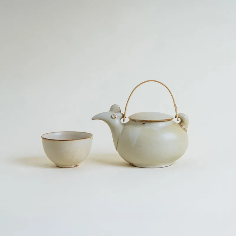 Mogutable Selects Makoto Komatsu Ceramic Teapot Fashion