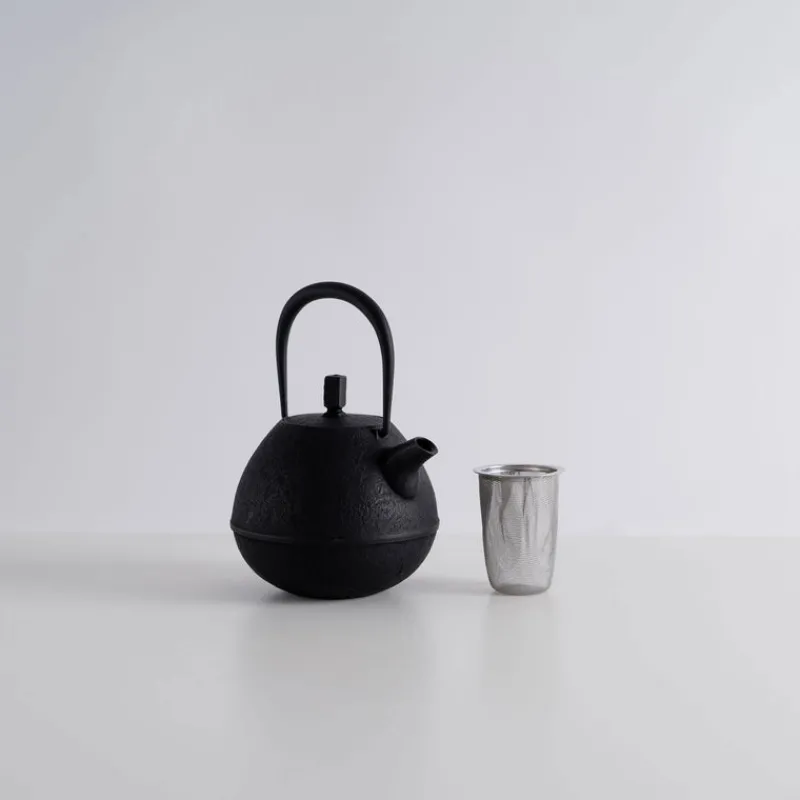 Kukan Chuzo / Hisao Iwashimizu Nambu Tekki Cast Iron Egg Teapot - Large Online