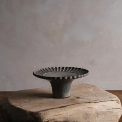 Zhitaofang's/製陶方式 Pleated Dessert Plate in Blue-Gray Online