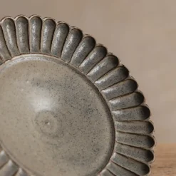 Zhitaofang's/製陶方式 Pleated Dessert Plate in Blue-Gray Online