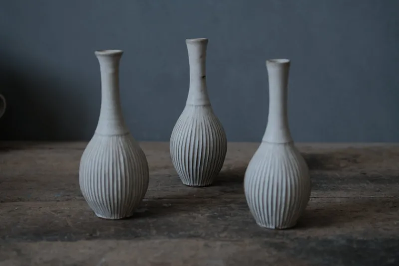 Zhitaofang's/製陶方式 Pleated Vase in White Sale