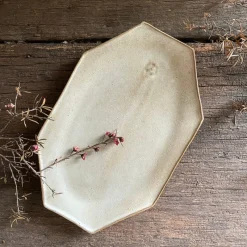 A⊆Z Rusty Octagon Plate in Silver White Discount
