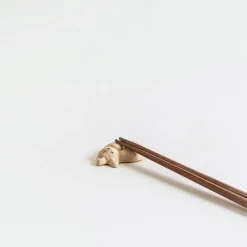 Mogutable Selects Sleeping Cat Chopstick Rest Online