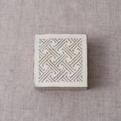 Jang Hun Seong Square Box with Patterned Lid Best