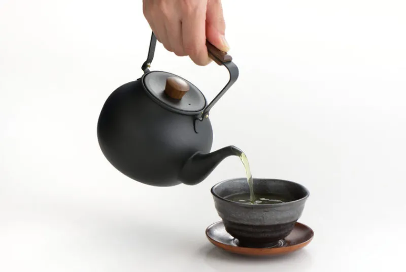 Miyazaki Seisakusho Teapot with Wooden Handle in Black Online