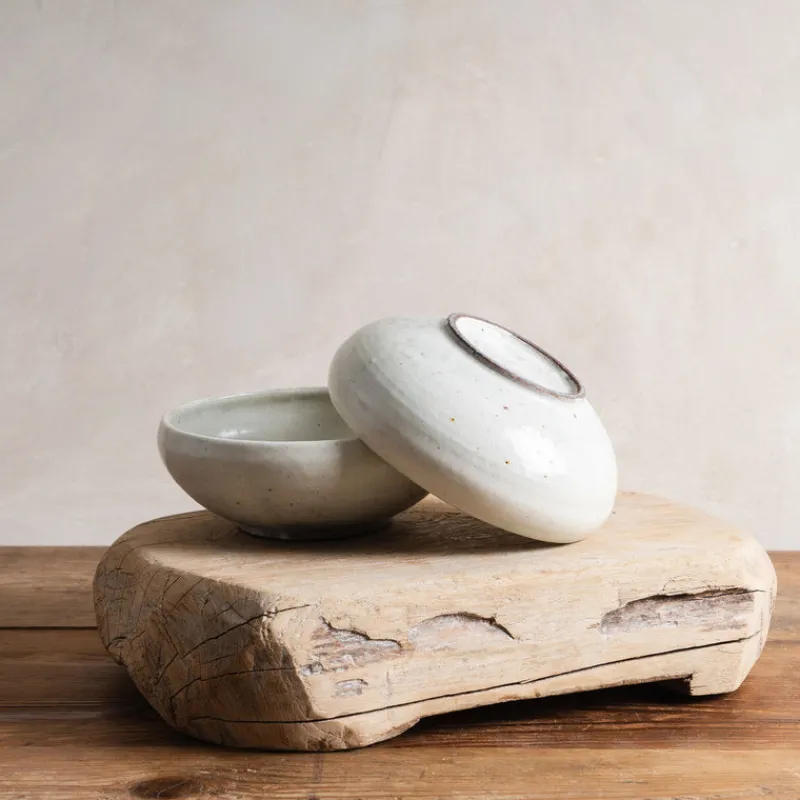 Jang Hun Seong White Slip Covered Round Bowl Outlet