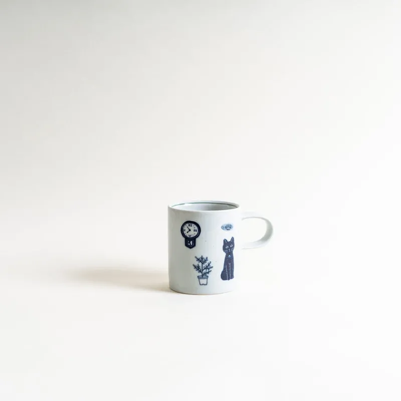 Yeogi-Damki Cat Hand-Painted Mug Clearance